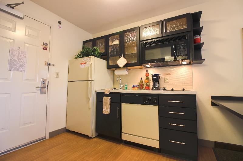 Sonesta Simply Suites St Louis Earth City מראה חיצוני תמונה