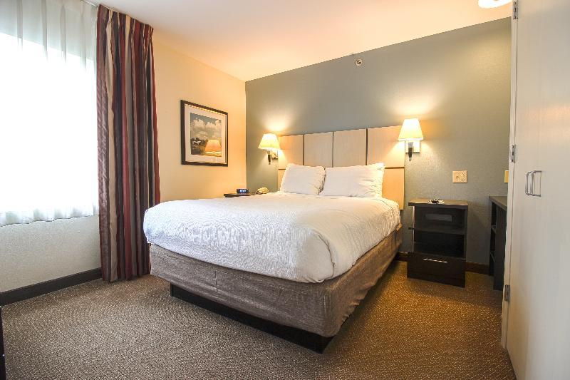 Sonesta Simply Suites St Louis Earth City מראה חיצוני תמונה