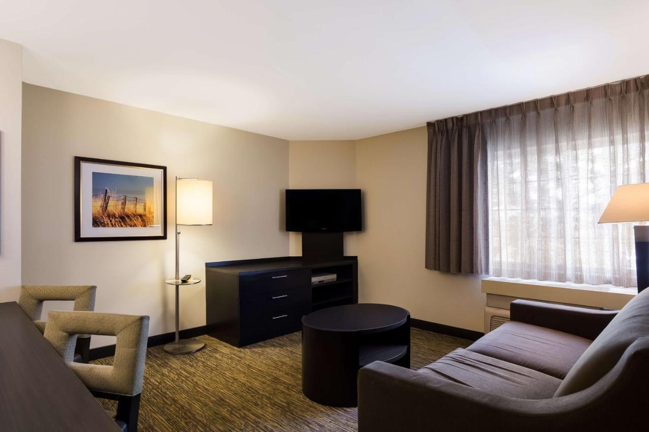 Sonesta Simply Suites St Louis Earth City מראה חיצוני תמונה