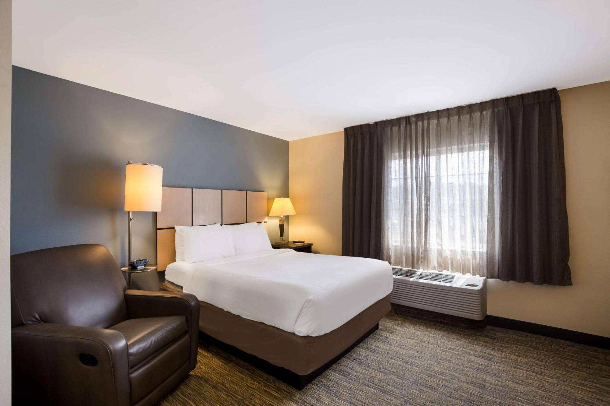 Sonesta Simply Suites St Louis Earth City מראה חיצוני תמונה