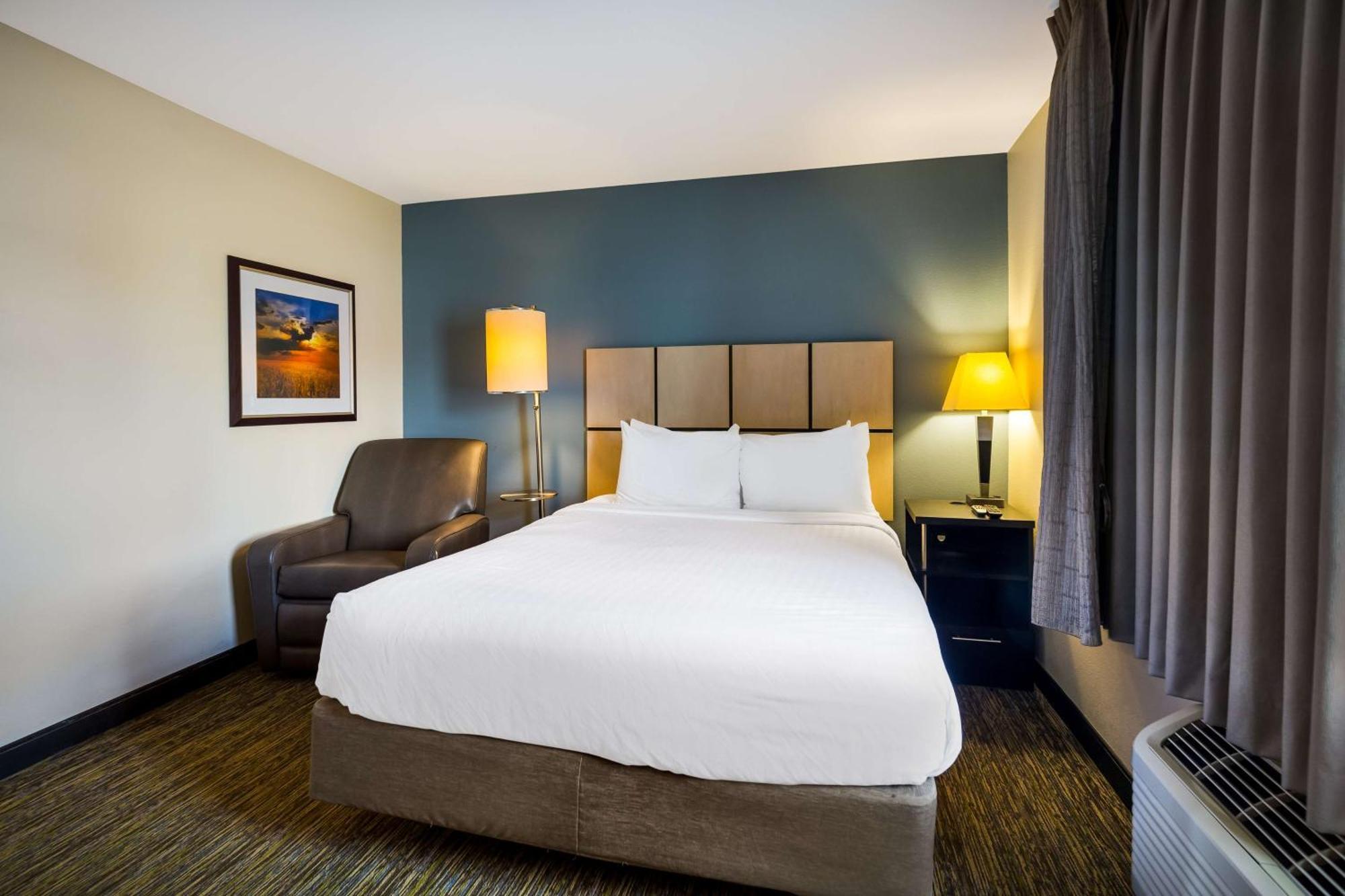 Sonesta Simply Suites St Louis Earth City מראה חיצוני תמונה