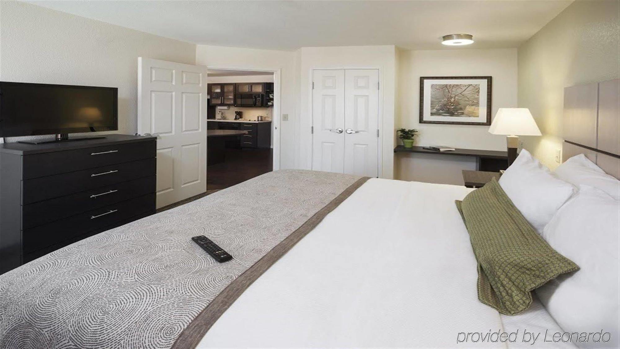 Sonesta Simply Suites St Louis Earth City מראה חיצוני תמונה
